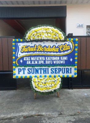 Papan Bunga Duka di Tebing Tinggi Barat