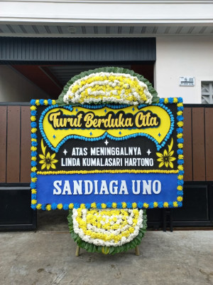 Papan Bunga Duka di Tebing Tinggi Barat